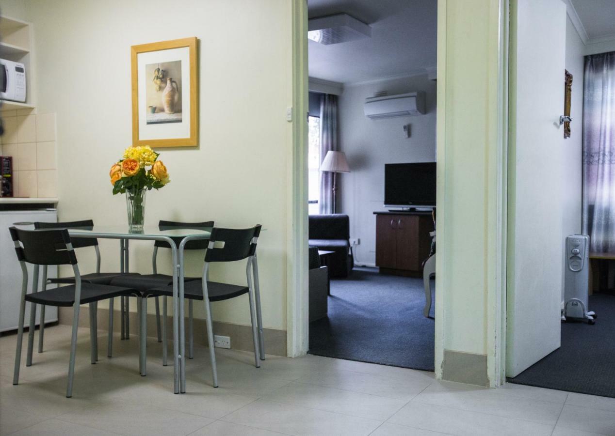 Albert Heights Serviced Apartments Melbourne Exteriör bild